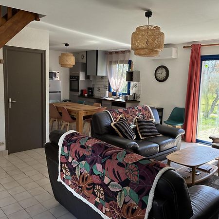 Gite Milin A Sizun Hebergement Confortable Pour 7 Pers Luaran gambar