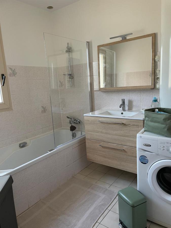 Gite Milin A Sizun Hebergement Confortable Pour 7 Pers Luaran gambar