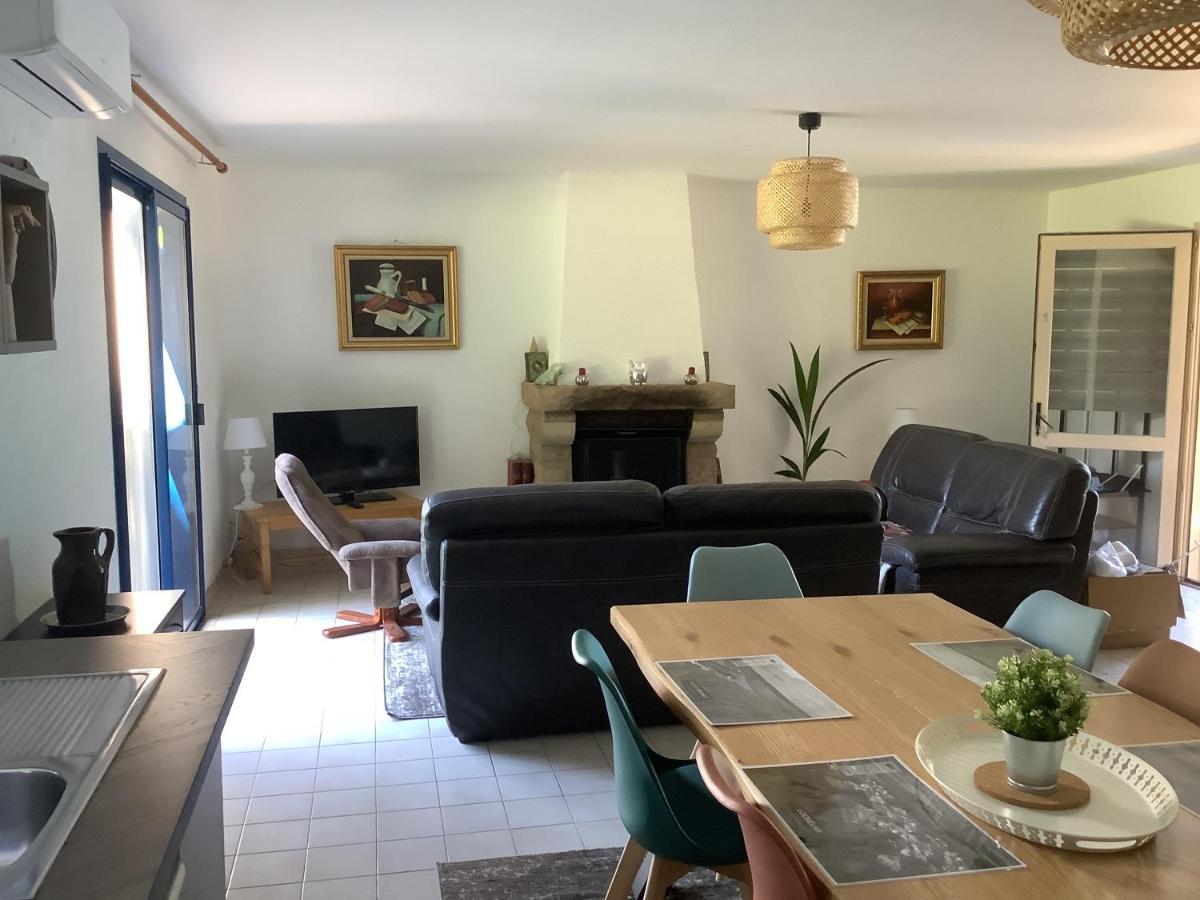 Gite Milin A Sizun Hebergement Confortable Pour 7 Pers Luaran gambar